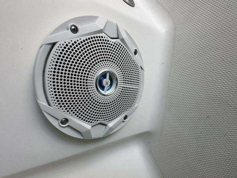 27ft Sea Hunt Yacht For Sale