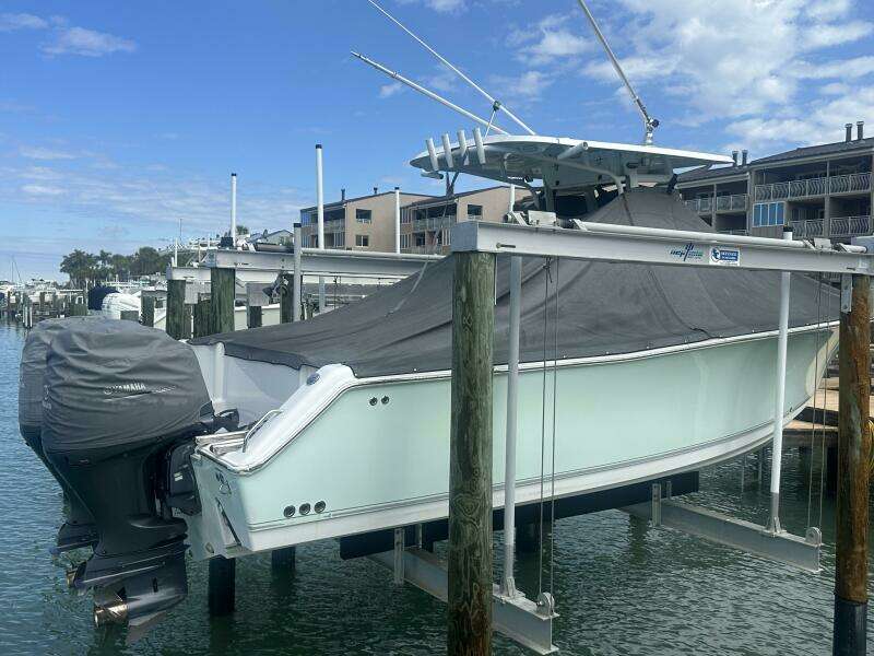 27ft Sea Hunt Yacht For Sale