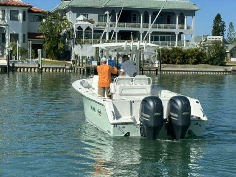 27ft Sea Hunt Yacht For Sale