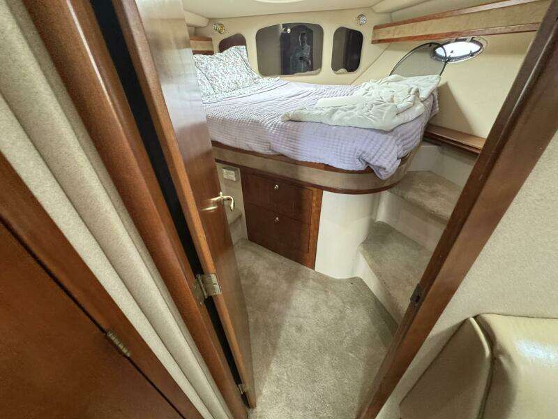 37ft Cruisers Yacht For Sale