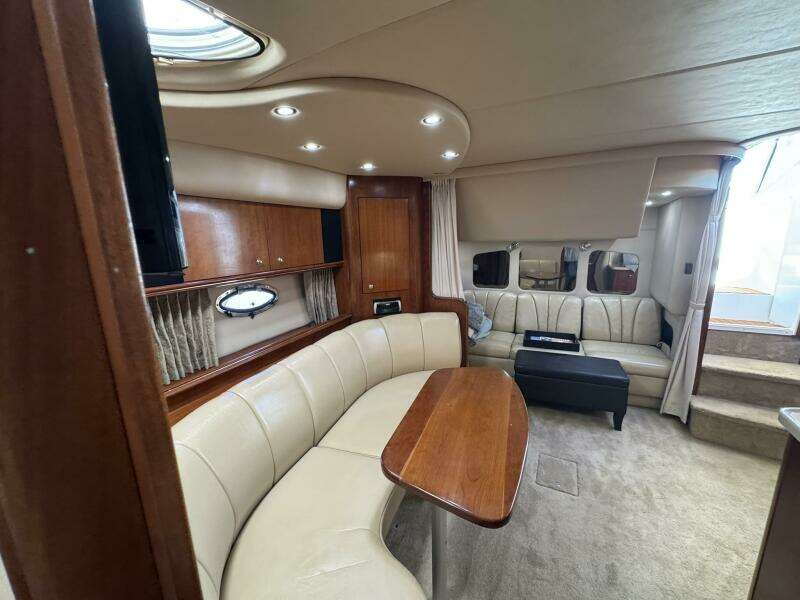 37ft Cruisers Yacht For Sale