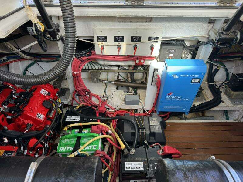 37ft Cruisers Yacht For Sale