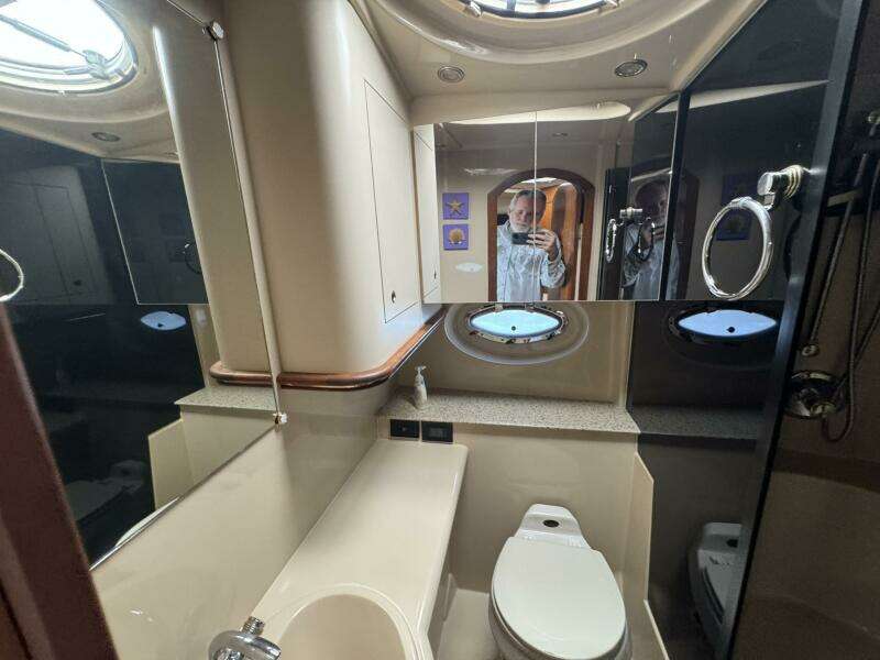 37ft Cruisers Yacht For Sale