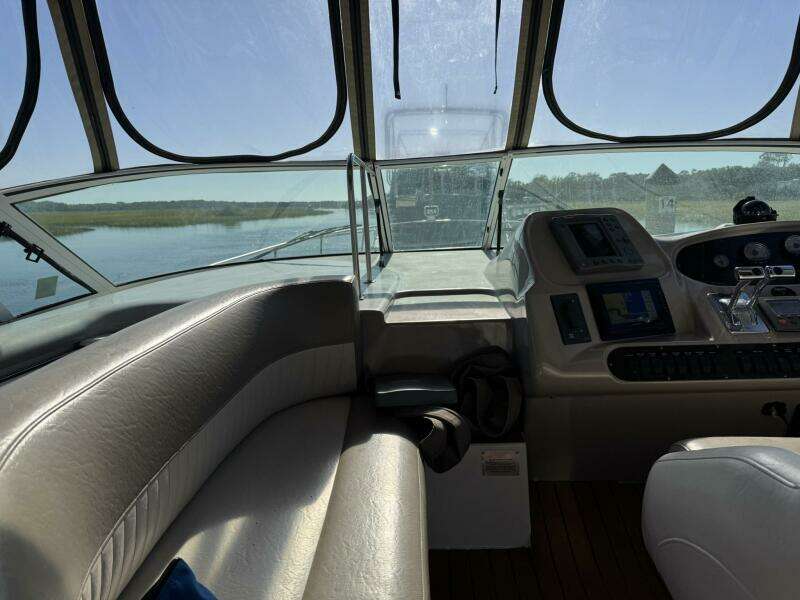 37ft Cruisers Yacht For Sale