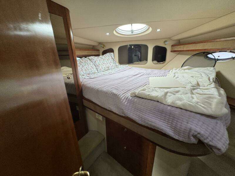 37ft Cruisers Yacht For Sale