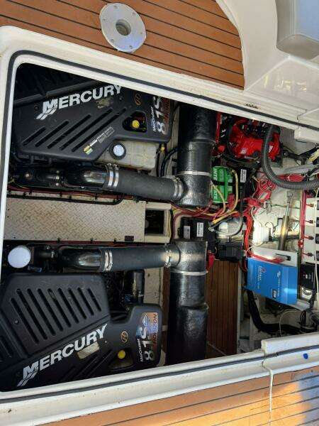 37ft Cruisers Yacht For Sale