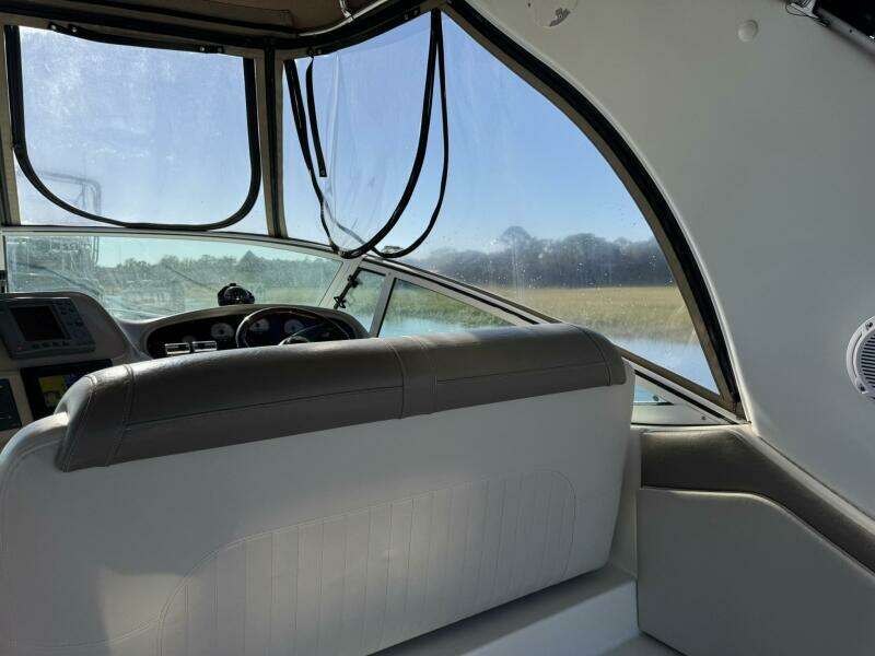 37ft Cruisers Yacht For Sale