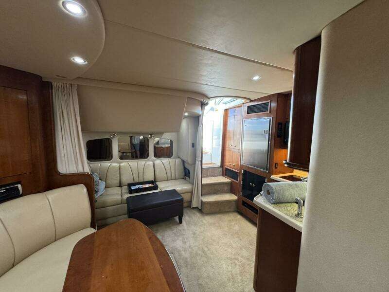 37ft Cruisers Yacht For Sale