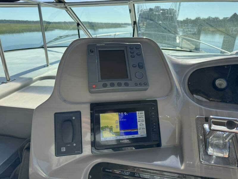 37ft Cruisers Yacht For Sale