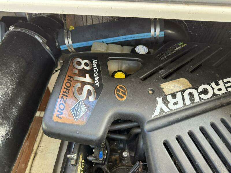 37ft Cruisers Yacht For Sale