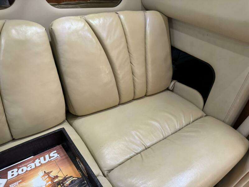 37ft Cruisers Yacht For Sale