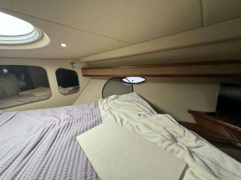 37ft Cruisers Yacht For Sale