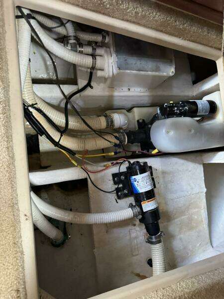 37ft Cruisers Yacht For Sale