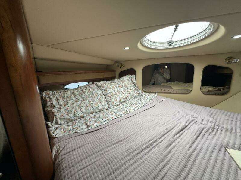 37ft Cruisers Yacht For Sale