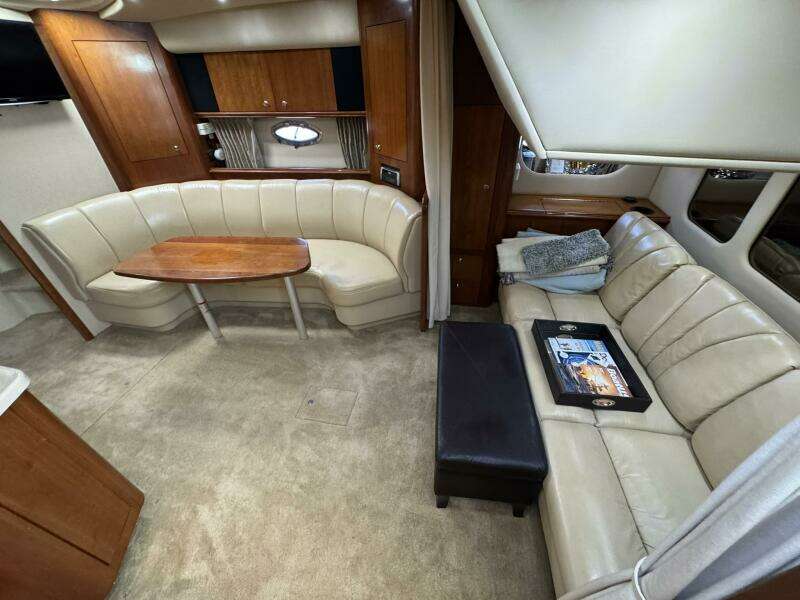 37ft Cruisers Yacht For Sale