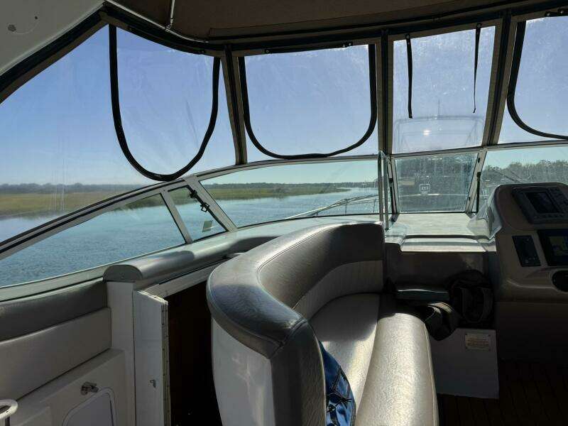 37ft Cruisers Yacht For Sale