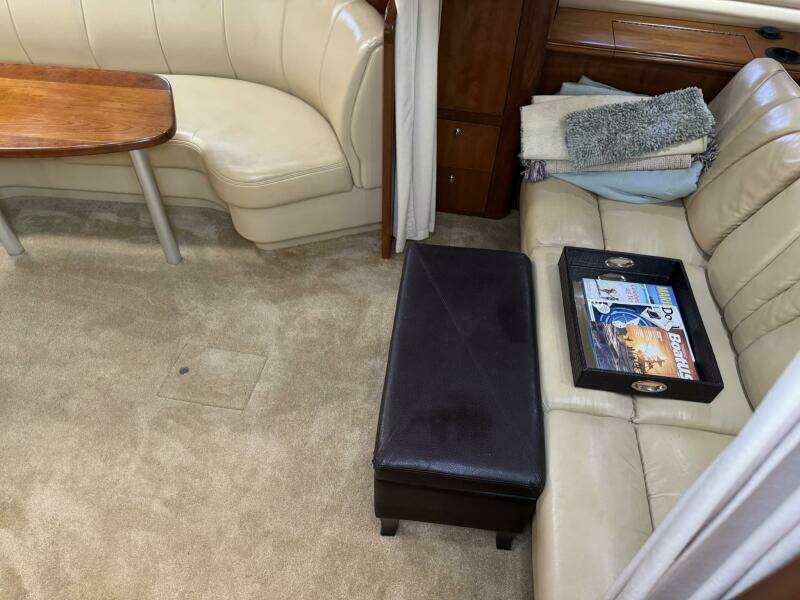 37ft Cruisers Yacht For Sale
