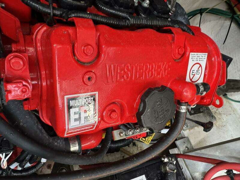 37ft Cruisers Yacht For Sale