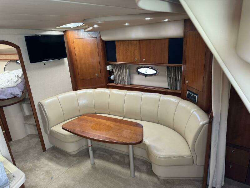 37ft Cruisers Yacht For Sale