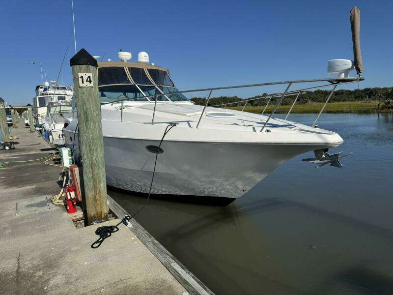 37ft Cruisers Yacht For Sale