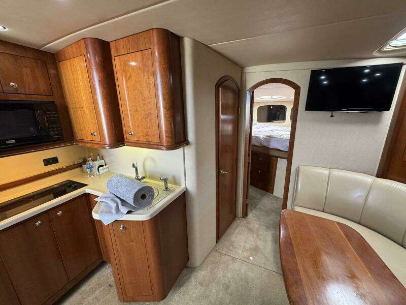 37ft Cruisers Yacht For Sale