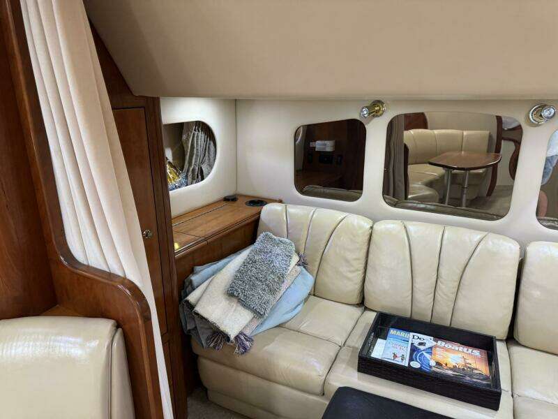 37ft Cruisers Yacht For Sale