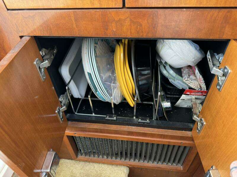 37ft Cruisers Yacht For Sale