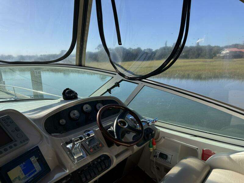 37ft Cruisers Yacht For Sale