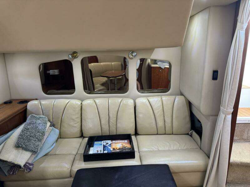 37ft Cruisers Yacht For Sale