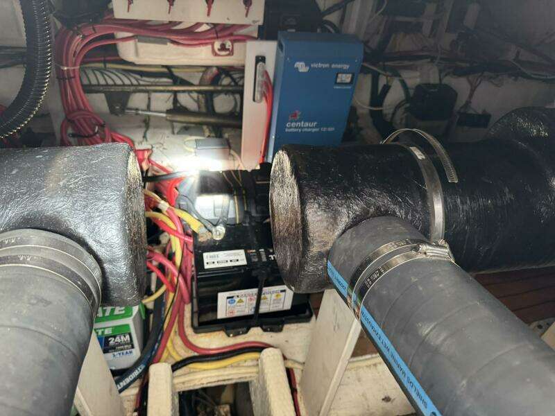 37ft Cruisers Yacht For Sale