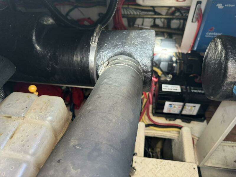 37ft Cruisers Yacht For Sale