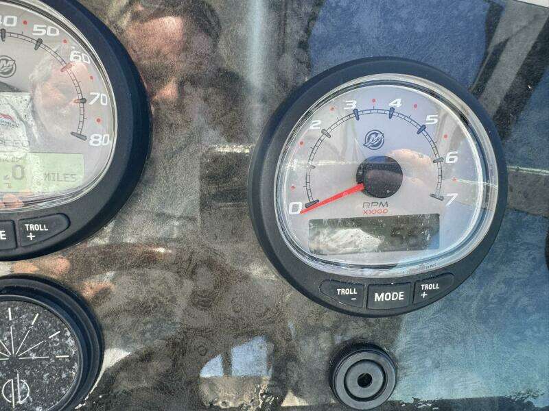 37ft Cruisers Yacht For Sale