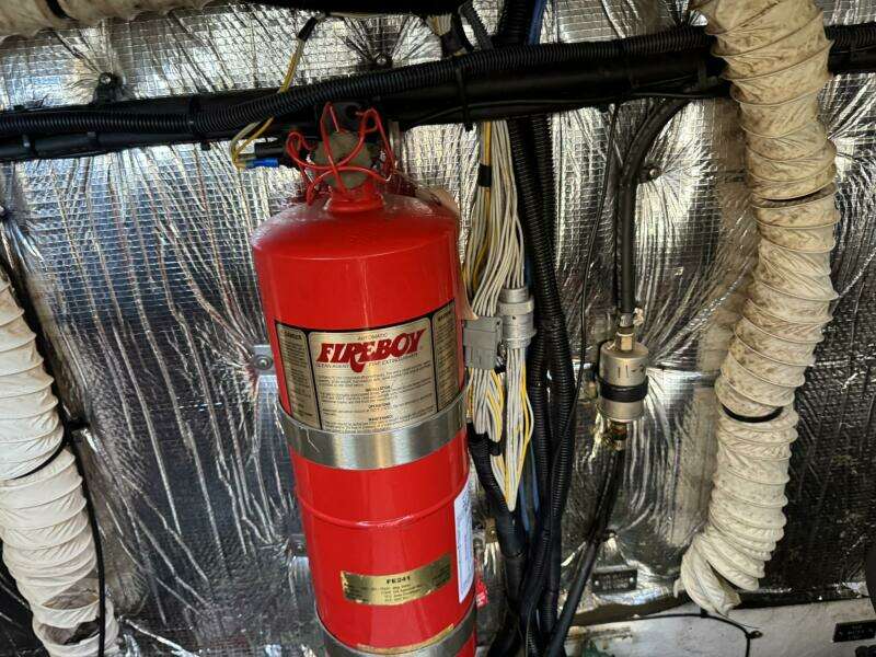 37ft Cruisers Yacht For Sale