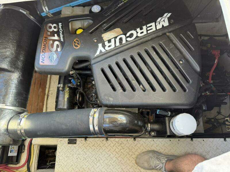 37ft Cruisers Yacht For Sale