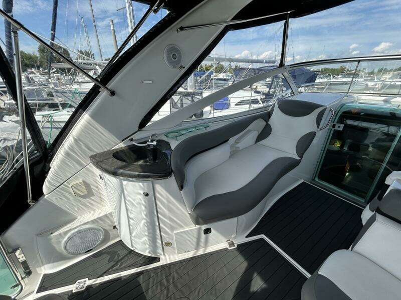 31ft Doral Yacht For Sale