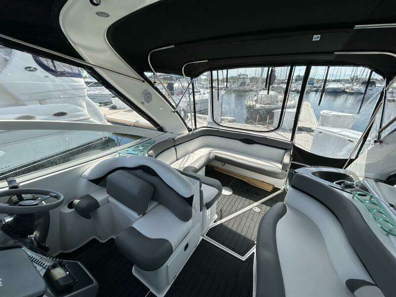 31ft Doral Yacht For Sale