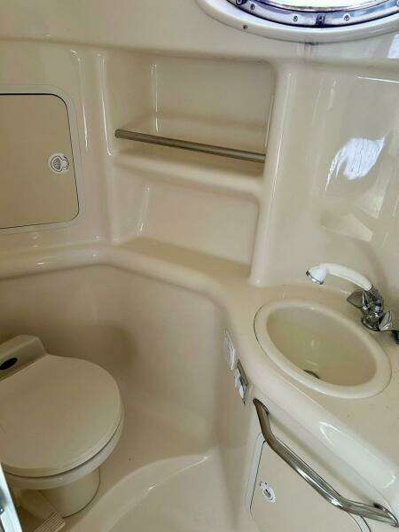 31ft Sea Ray Yacht For Sale