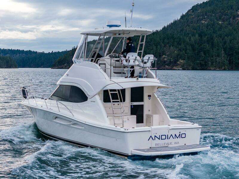 37ft Riviera Yacht For Sale