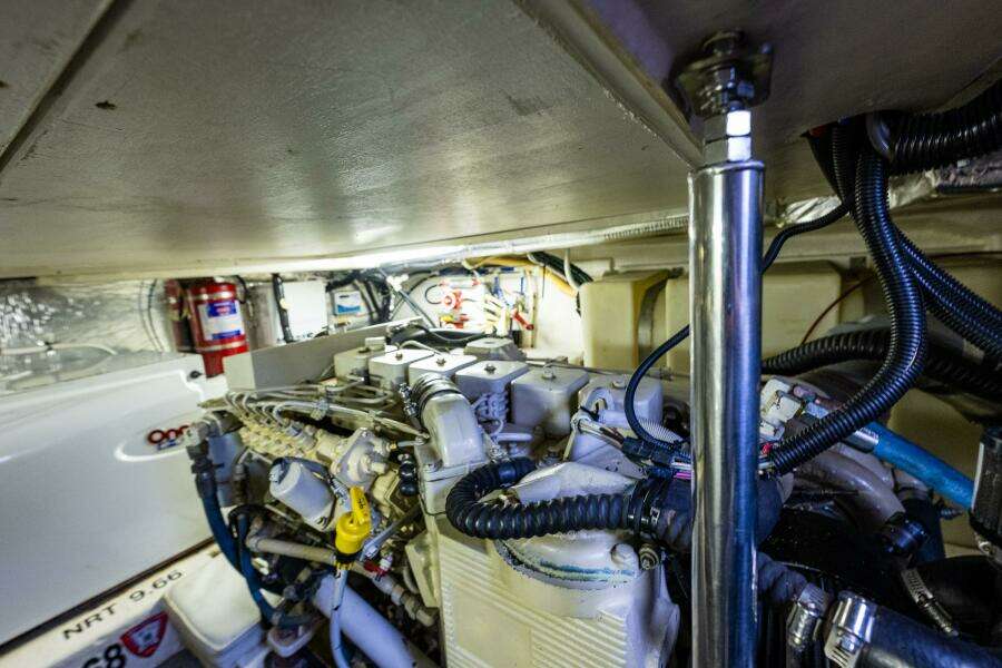 37ft Riviera Yacht For Sale