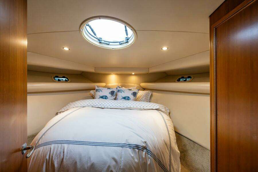 37ft Riviera Yacht For Sale