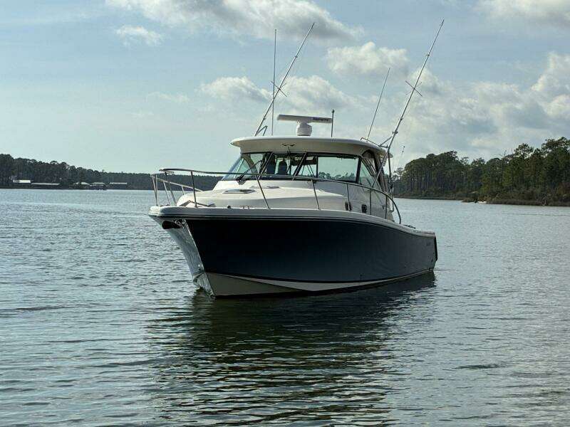 Pescador 37ft Pursuit Yacht For Sale