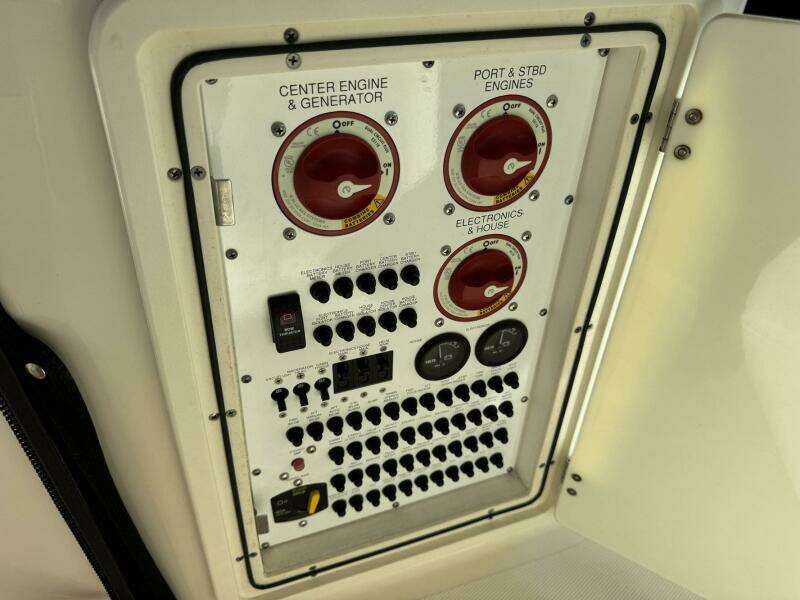 Pescador 37ft Pursuit Yacht For Sale