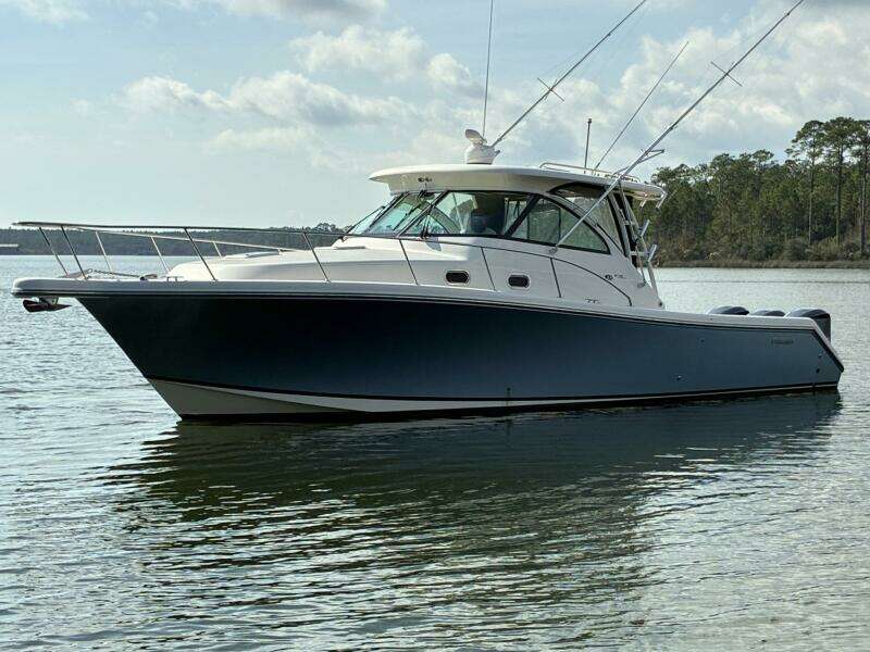 Pescador 37ft Pursuit Yacht For Sale
