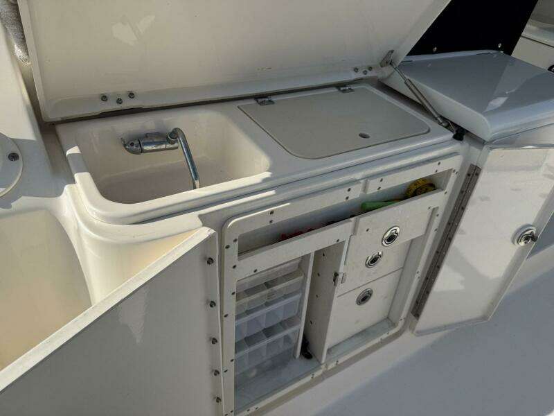 Pescador 37ft Pursuit Yacht For Sale