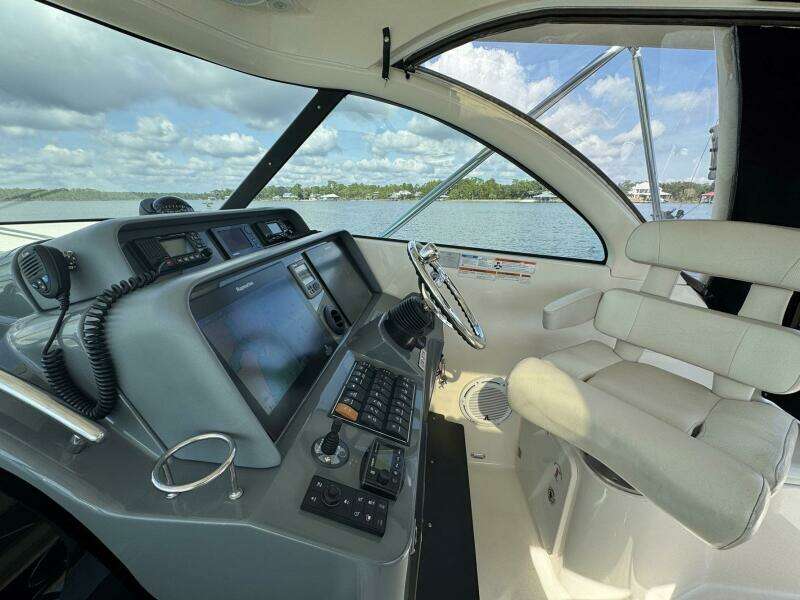 Pescador 37ft Pursuit Yacht For Sale