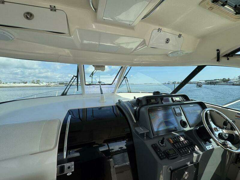 Pescador 37ft Pursuit Yacht For Sale