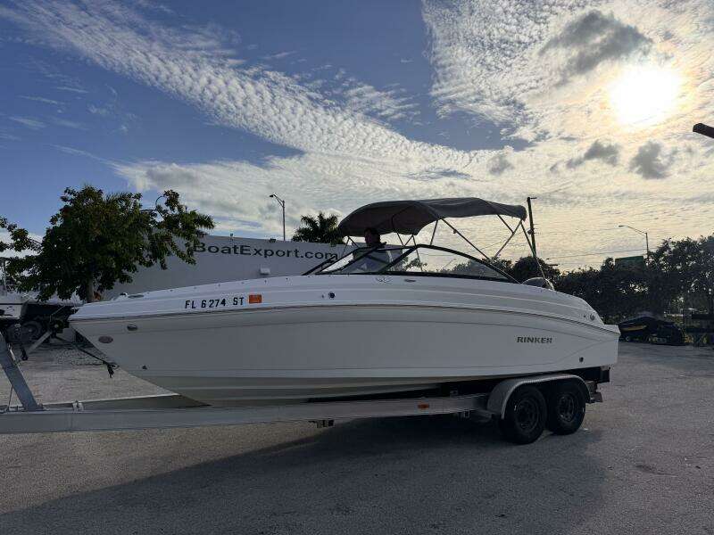 23ft Rinker Yacht For Sale