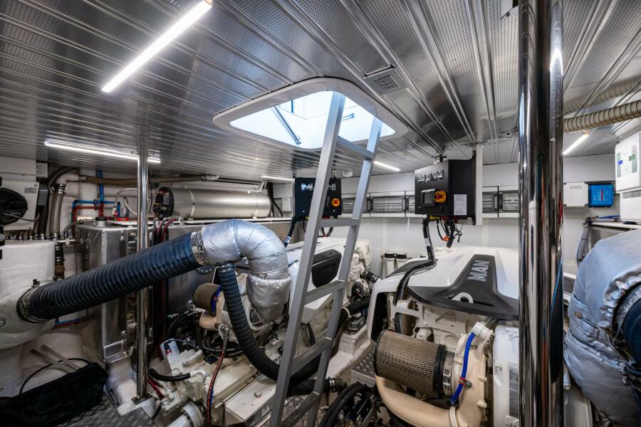 57' 2023 Astondoa AS5