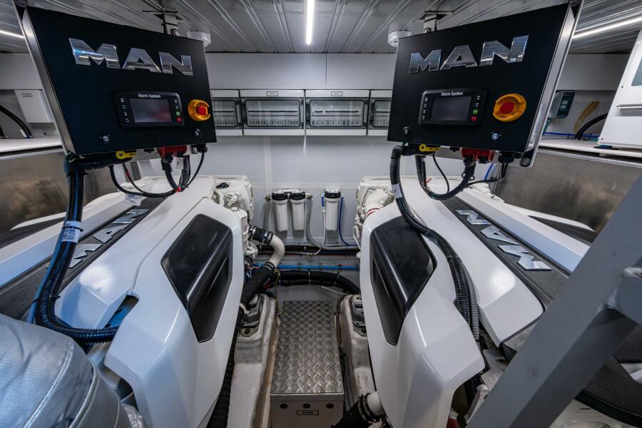 57' 2023 Astondoa AS5