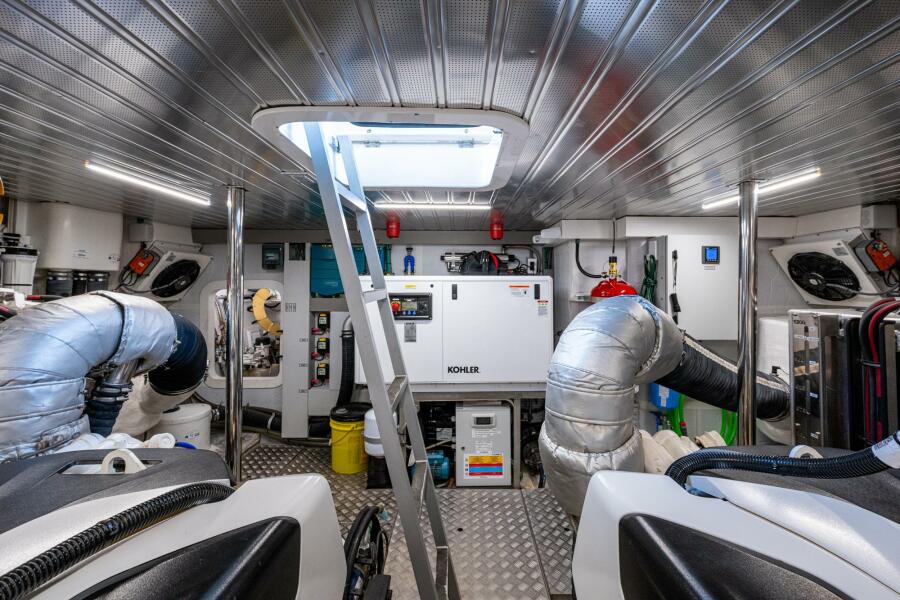 57' 2023 Astondoa AS5